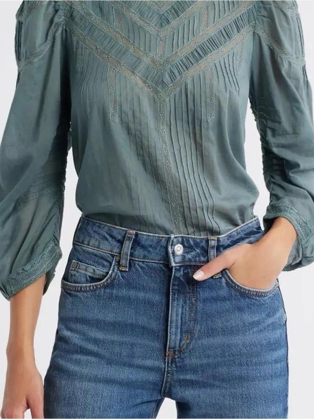 Doen Sage Pintuck Lace Trim Blouse
